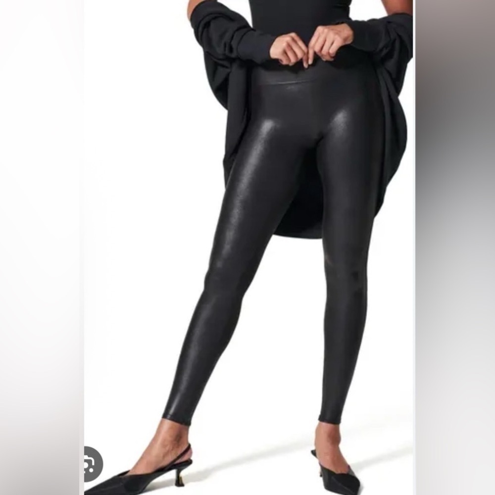 SPANX Women’s Faux Leather Leggingss